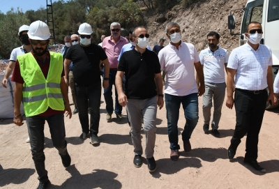 AK Parti'li Turan Assos'ta devam kaya ıslahı çalışmalarını inceledi