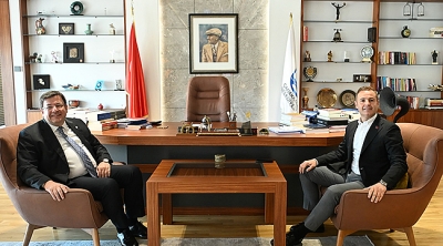 Balıkesir Büyükşehir Belediye Başkanı Ahmet Akın'dan Muharrem Erkek'e Ziyaret