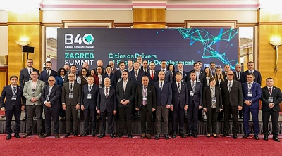 Başkan Erkek B40 Ağı Zirvesi'ne Katıldı