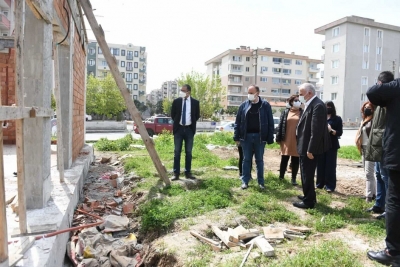 Başkan Gökhan Halkın Bakkalı İnşaatında İncelemelerde Bulundu