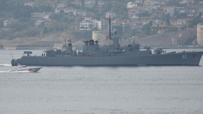 Bulgar Savaş Gemisi 'Verni' Çanakkale Boğazı'ndan Geçti