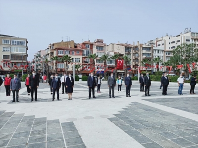 Çanakkale'de 19 Mayıs, Sosyal Mesafeli Kutlandı