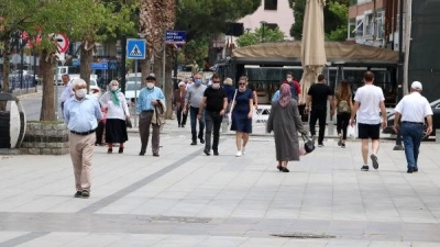 Çanakkale’de 65 Yaş ve Üzeri, Sahilde Yürüyüş Yaptı 