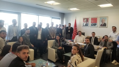 CHP'Lİ ERKEK, ÇANAKKALE'DEN PARTİLİ GENÇLERLE BİR ARAYA GELDİ