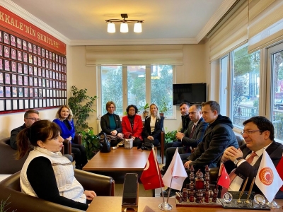 CHP'li Erkek Şehit ve Gazi yakınları ile bir araya geldi