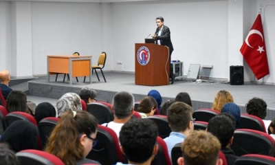 ÇOMÜ Eğitim Fakültesi Coğrafya Eğitimi ABD’den İHA Teknolojileri Semineri