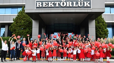 ÇOMÜ Kreş ve Anaokulu, Cumhuriyetin 100. Yılını Büyük Bir Coşkuyla Kutladı