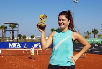 ÇOMÜ Öğretim Görevlisi Girgin, Teniste 25+ Kadınlarda Türkiye Şampiyonu Oldu