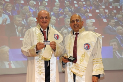 ÇOMÜ’de Akademik Yılı Açılış Töreni ve Fahri Doktora Tevdi Töreni Gerçekleşti