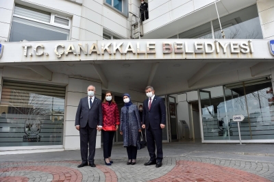 Davutoğlu'ndan Başkan Gökhan'a Ziyaret