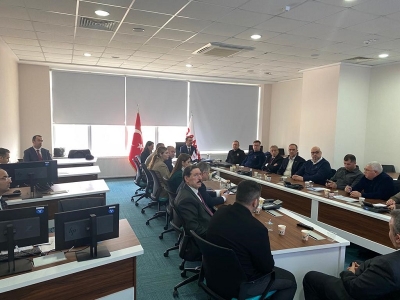 DEPREMZEDELERE YARDIMLAR HIZ KESMEDEN DEVAM EDİYOR