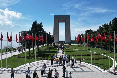Gelibolu Tarihi Yarımada'da ziyaretçi yoğunluğu