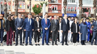 Gençlik Haftası Kutlamaları Çelenk Töreni ile Başladı