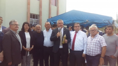 İlk Hasat Zeytinyağı 15 Bin Liraya Satıldı