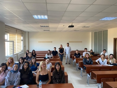 İş Kulübü, İnsan Kaynakları Yönetimi Programı Öğrencilerine Eğitim Düzenledi