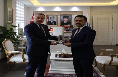 Moldova Cumhuriyeti'nin Ankara Büyükelçisi Dmitri Croitor, Vali Aktaş'ı Ziyaret Etti