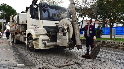 Piri Reis Caddesinde Genel Temizlik Çalışması Gerçekleştirildi