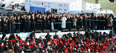 SİMGELERİN KÖPRÜSÜ, 1915 ÇANAKKALE KÖPRÜSÜ BÜYÜK BİR COŞKUYLA AÇILDI