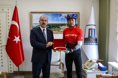  Tecimen’in hedefi, Samsun’a ulaştığında Türk Bayrağını gençlere emanet etmek