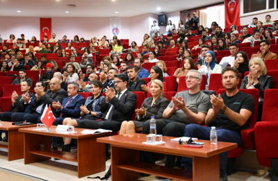 Uluslararası Akademik Çalışmalarda Yeni Biçim ve Metodoloji Arayışları Sempozyumu Gerçekleşti