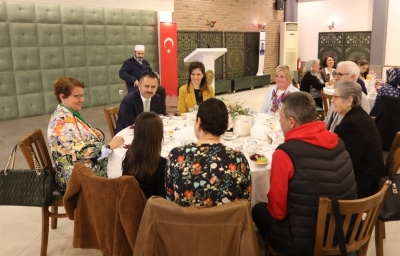 Vali Aktaş, Koruyucu Aileler ve Çocuklarla İftarda Bir Araya Geldi