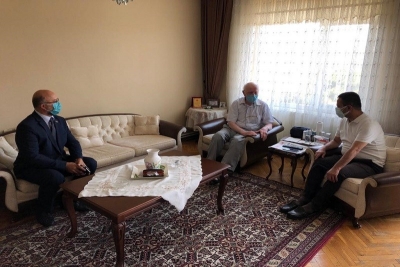 Vali Aktaş’tan Şehitlerimizin Babalarına Babalar Günü Ziyareti