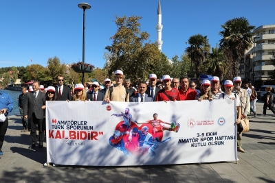 Vali İlhami Aktaş, ‘Amatör Spor Haftası Yürüyüş ‘ Programına Katıldı