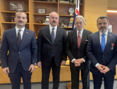 Vali Toraman'dan Yeni Zelanda'da Diplomatik Temaslar