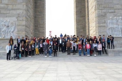 'Yarın Çok Genç Olacak' Projesiyle Öğrenciler Tarihi Alanı Gezdi